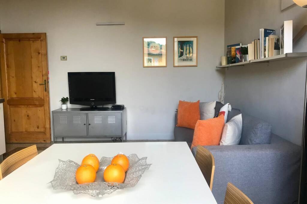 Sunny Top Floor In San Frediano Florenz Exterior foto