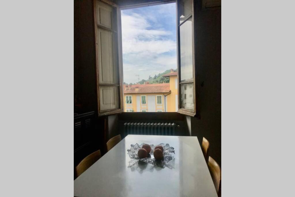 Sunny Top Floor In San Frediano Florenz Exterior foto